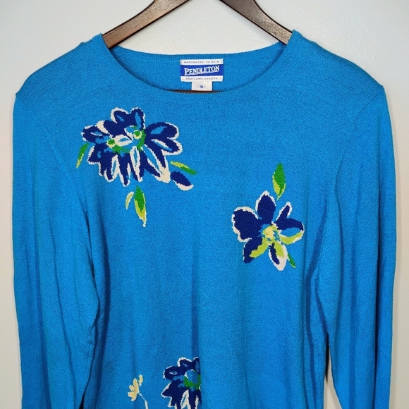 Vintage Pendleton Blue Floral Spring Sweater Crewneck Size Medium - Picture 2 of 12